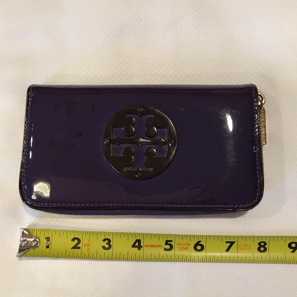 Bundle Tory Burch Zip Continental Purple Leather Wallet and Halogen Gray Wallet - Picture 3 of 12